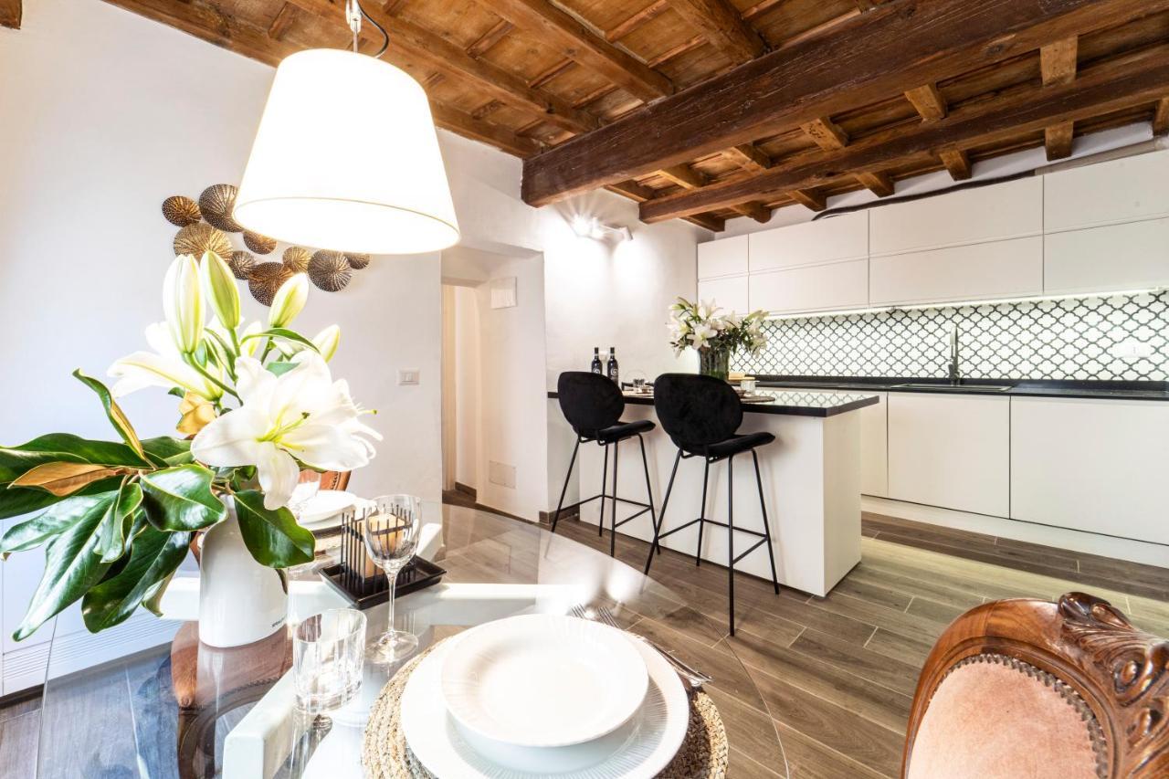 Palazzovilla Historic Building Luxury Suite Florence Extérieur photo