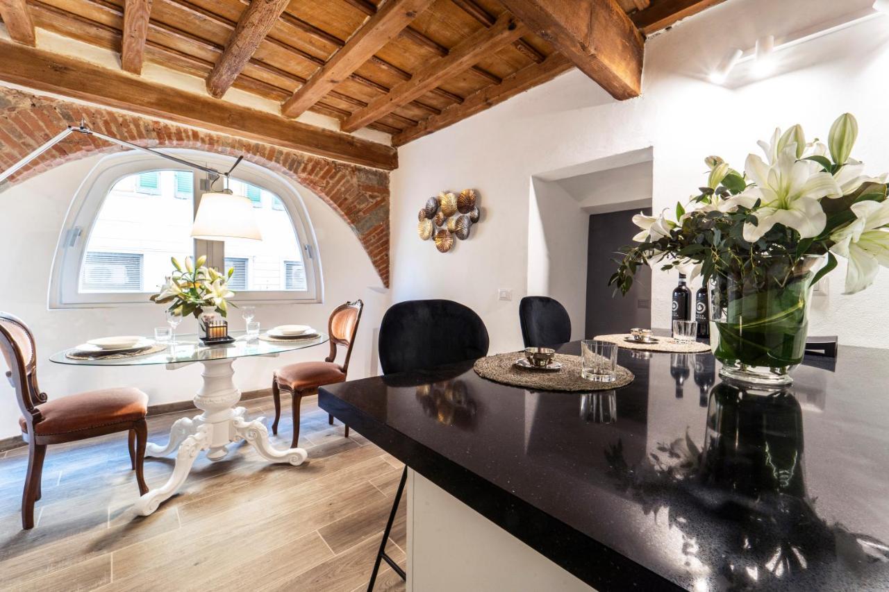 Palazzovilla Historic Building Luxury Suite Florence Extérieur photo