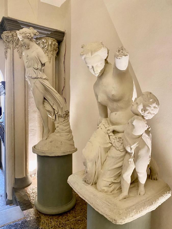 Palazzovilla Historic Building Luxury Suite Florence Extérieur photo